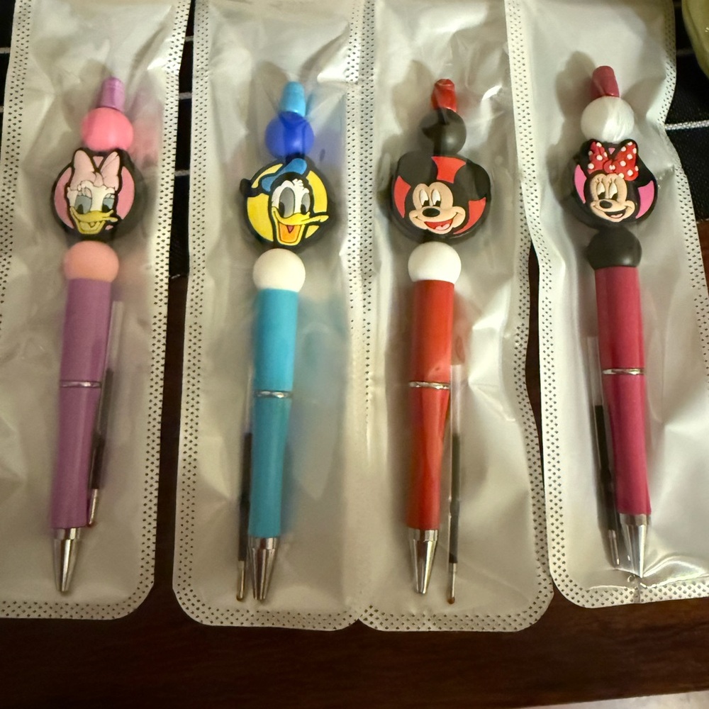 Disney Character Pens Set